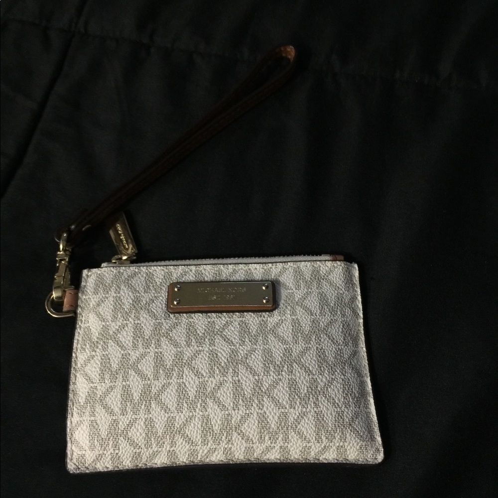Michael Kors wristlet